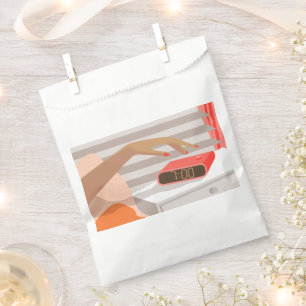 Händeschalten der Frauen auf den Knopf für den Wec Geschenktütchen
