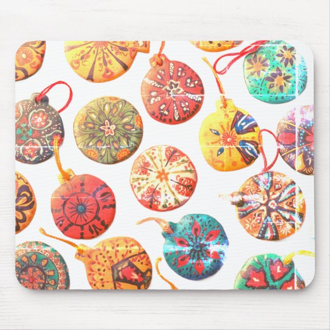 Handgefertigte Keramik-Ornamente auf einem Compute Mousepad (Vorne)