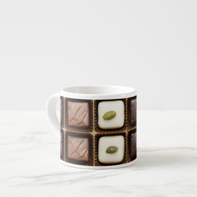 Handgemachte Luxusschokolade in einem Kasten Espressotasse (Vorderseite Links)