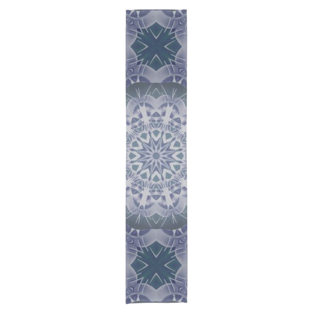 Handgemalt Grayish Blue Mandala Kurzer Tischläufer (Vorderseite)