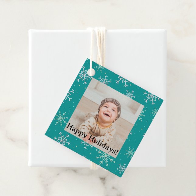 Handgemalte Weiß & Aqua Schneeflocken auf Aquamari Geschenkanhänger (Beispiel)