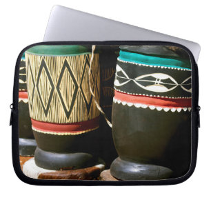 Handgeschnitzte Trommeln, Livingston, Sambia Laptopschutzhülle