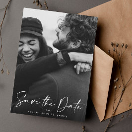 Handgeschriebenes Typografie-White-Overlay-Foto Save The Date