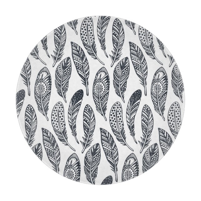 Handgezeichnet Stammesfedern, Vintages Muster. Schneidebrett (Vorderseite)