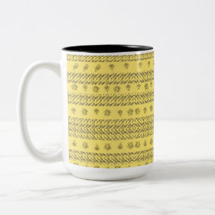 Handgezeichnete Boho-Blumen mit geometrischen Lini Zweifarbige Tasse