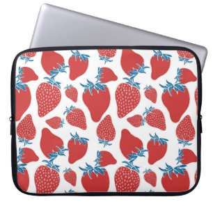 Handgezeichnete Erdbeeren nahtlos Muster. hintergr Laptopschutzhülle