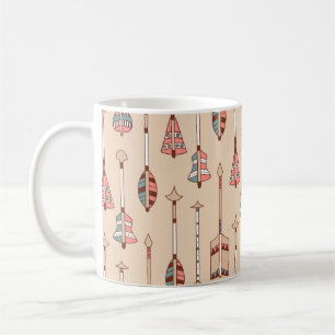 Handgezeichnete Pfeile, farbenfrohe Vintage. Kaffeetasse