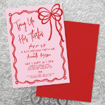 Handgezeichnete Rosa Bow Geburtstagsparty Einladung<br><div class="desc">Die 40. Geburtstagsfeier der 30er Jahre. Dieses vertikale Einladungs-Design enthält die Phrase "The Tying Up Her Thirties" in einem großen, stilvollen Drehbuch an der Spitze, das für eine kühne Aussage verlassen wurde. Ein spielerisch handgezeichnet schwarzer Doodle-Rahmen umgibt das Layout, während ein niedlicher schwarzer Bogen Charme und Details für ein modernes...</div>
