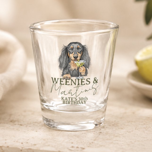 Handgezeichnete Weenys und Martinis-Dackel Schnapsglas (Hand Drawn Weenies and Martinis Dachshund Shot Glass)