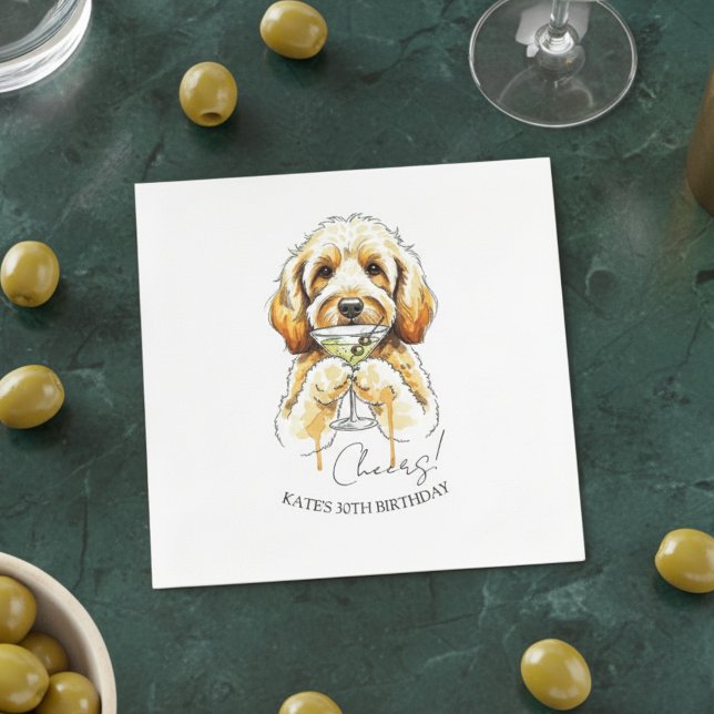 Handgezeichneter Golden Doodle Dirty Martini Cockt Serviette (Celebrate with this custom hand drawn golden doodle martini cocktail napkin!)