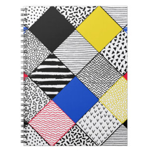 Handgezeichneter Patchwork-Hintergrund. Childisch Notizblock