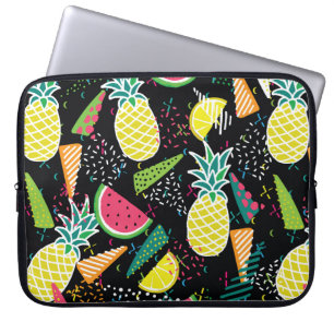 Handgezogenes nahtloses Muster mit Wassermelone Laptopschutzhülle