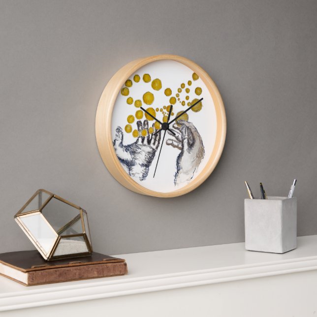 Hands Outstretched with Golden Globes Artist Clock Uhr (Büro)