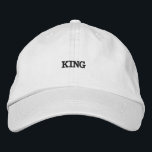 Handsome Man or Boys King Custom Personalisiert Ha Bestickte Baseballkappe<br><div class="desc">King Text Name gedruckt mit Cotton bestickter Kappe. Jahrhunderte Schriftart Größe, Text Farbe ist schwarz, Hat Farbe ist weiß, Style Typ ist Alternative Apparel Basic einstellbare Cap. Sie können den Kappentext bearbeiten oder ändern.</div>