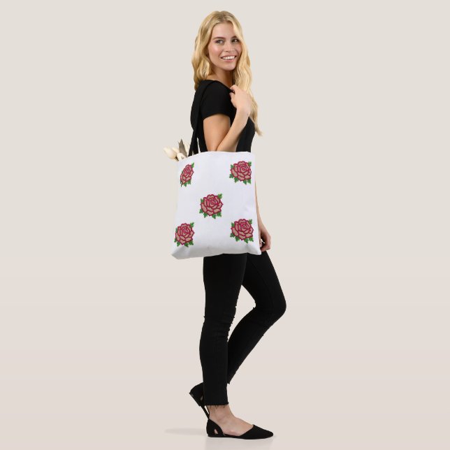 Handtasche mit Blume (Am Model)