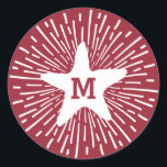 Hang a Shining Star Christmas Monogram Runder Aufkleber<br><div class="desc">Gönnen Sie sich ein fröhliches Weihnachtsfest mit diesem festlichen Design! Ein strahlender,  weißer Stern mit dem Monogramm auf einem frisch-perfekten roten Hintergrund. Matching Artikel,  einschließlich Weihnachtskarten,  in unserem Shop erhältlich!</div>