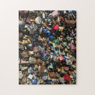 Hänge an einer Brücke