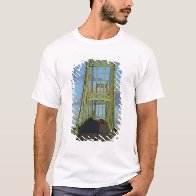 Hängebrücke auf der Little Deer Isle T-Shirt (Vorderseite)