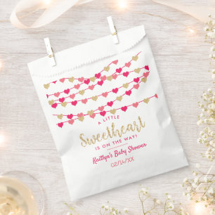 Hängende Liebesherzen Kleine Süße Babyparty Geschenktütchen