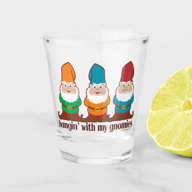 Hangin mit meinem Gnomies Schnapsglas (Vorderseite)