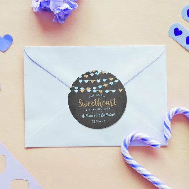 Hanging Liebe Herz Little Sweetheart Geburtstag Runder Aufkleber (Von Creator hochgeladen)