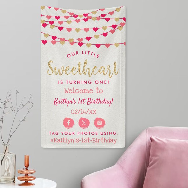 Hanging Love Hearts Sweetheart Birthday Welcome Banner (Von Creator hochgeladen)
