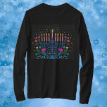 Hannukah Menorah T - Shirt<br><div class="desc">Feiern Sie acht Tage und acht Nächte des Festivals der Lichter mit Hanukkah-Karten und Geschenken. Das Lichterfest ist hier. Lächle die Menorah, spiele mit dem dreiel und feiere auf Latkes und Sufganiyots. Feiern Sie den Geist von Hanukkah mit Freunden, Familie und Lieben, indem Sie ihnen Happy Hanukkah wünschen.</div>
