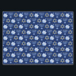 Hanukkah Blue Menorah Dreidel Pattern Chanukah Seidenpapier<br><div class="desc">Schönes Hanukkah Gewebepapier in hübschem Blau mit einem coolen Muster des Judentums Stern,  dreidel für lustige Chanukah-Spiele,  und die jüdische Menorah für den Urlaub.</div>