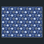 Hanukkah Blue Menorah Dreidel Pattern Chanukah Seidenpapier<br><div class="desc">Schönes Hanukkah Gewebepapier in hübschem Blau mit einem coolen Muster des Judentums Stern,  dreidel für lustige Chanukah-Spiele,  und die jüdische Menorah für den Urlaub.</div>