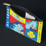 Hanukkah Dino Latker Eat Dreidel Game Accessoire Zubehörtasche<br><div class="desc">Hanukka mit Dino das Latke Eater, Dreidel Game Pouch. Alle Designelemente können bearbeitet werden. Ändern Sie bearbeitbaren Text mit Stil, Farbe und Größe Ihres bevorzugten Schriftartes. Füllen Sie den Beutel mit dreidimensionalen und spielen Sie Leckereien. Spiel an!! Happy Hanukka! Beutel Typ: Druck schneiden Nähen Kleines Zubehör Pouch Unsere Beutel sind...</div>