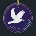Hanukkah "DoveLightsMenorah"/Circle Ornament<br><div class="desc">Hanukka "Dove Lights Menorah/Gold, Blau"/Circle Ornament. (2 Seiten) Um den Schriftart zu personalisieren, löschen Sie einfach den Text auf der Rückseite und vorne des Ornaments und ersetzen ihn durch Ihren eigenen Text, indem Sie den Stil, die Größe und die Farbe Ihres Lieblingszeichens verwenden. Der Hintergrund auf der Rückseite und vor...</div>