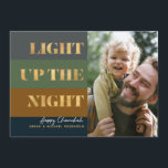 Hanukkah Gold Light Up Night Foto Holiday Card<br><div class="desc">Unsere Hanukkah / Chanukah Gold Light up Die Night Holiday Card ist eine elegante,  elegante,  festliche Art und Weise,  Ihre Hanukah / Chanukah Wünsche mit Freunden,  Familie & Kunden in dieser Feriensaison zu teilen! Mit Platz zum Personalisieren mit Ihrem Namen und Foto. Anfragen,  E-Mail oder E-Mail bestdresssedbread@gmail.com. Alles Gute!</div>