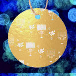 Hanukkah Menorah Foil Favor Tags<br><div class="desc">.Feiern Sie acht Tage und acht Nächte des Festivals der Lichter mit Hanukkah-Karten und Geschenken. Das Lichterfest ist hier. Lächle die Menorah, spiele mit dem dreiel und feiere auf Latkes und Sufganiyots. Feiern Sie den Geist von Hanukkah mit Freunden, Familie und Lieben, indem Sie ihnen Happy Hanukkah wünschen.</div>