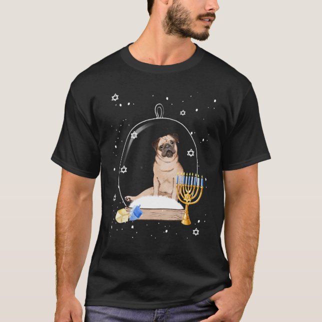 Hanukkah Mops Dog Snow Globe Pajama T-Shirt (Vorderseite)
