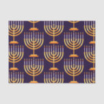 Hanukkah Packpapier menorah glücklichen Urlaub Seidenpapier<br><div class="desc">Jüdische Hanukkah Urlaubspapier mit Menorah und Kerzen auf blauem Hintergrund.</div>