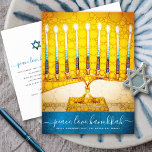 Hanukkah Stylish Yellow Gold Menorah Script Aquama Feiertagspostkarte<br><div class="desc">"Frieden, Liebe, Hanukkah". Eine nah-up Foto Illustration einer hellen, bunten, gelben goldenen künstlerischen Menorah auf einem strukturierten aquamarinen blauen Hintergrund hilft Ihnen, den Urlaub von Hanukkah einzuleiten. Fühlen Sie sich die Wärme und Freude der Ferienzeit, wenn Sie diese atemberaubende, farbenfrohe Hanukkah Gruß Postkarte schicken. Passende Umschläge, Aufkleber, Totbeutel, Packpapier, Serviertablette...</div>