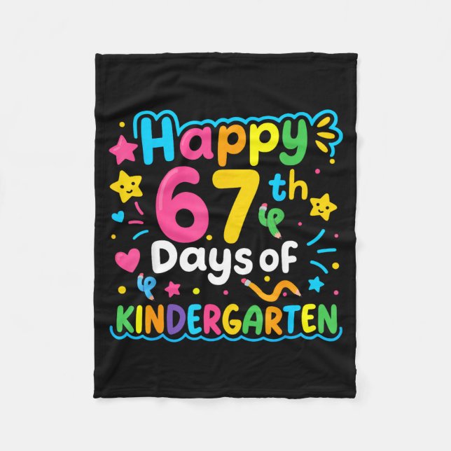 Happy 67th Day Of Kindergarten School Meme 67 Kids Fleecedecke (Vorderseite)