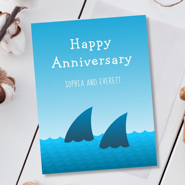 Happy Anniversary Couple Shark Funny Humour Card Postkarte (Von Creator hochgeladen)