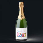 Happy Bear Birthday Flasche Labels<br><div class="desc">Geburtstagsflaschen Labels mit Happy Bears Party Feier Die Sonne Zeichnend Niedlicher Bär - Anpassbar - oder wählen / Fügen Sie Ihren einzigartigen Text / Name / Jahr / Farbe - Make Your Special Bottle Stickers Gift - Größe ändern und verschieben oder entfernen und hinzufügen Elemente / Bild mit Anpassungs-Tool !...</div>
