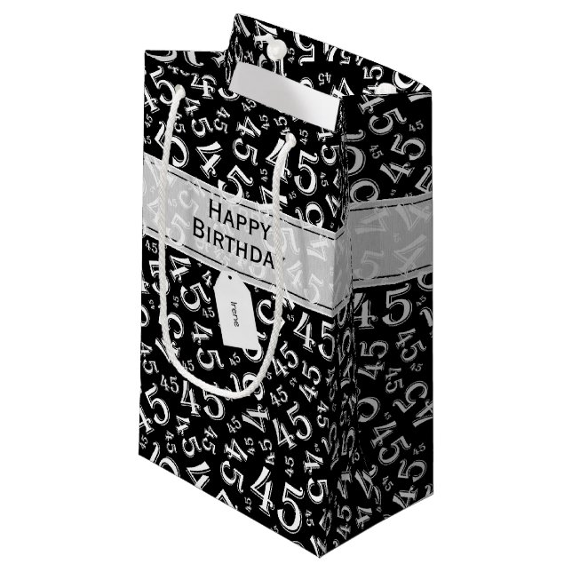 Happy Birthday Age 45 Number Pattern Schwarz/Weiß Kleine Geschenktüte (Vorderseite Schrägansicht)