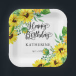 Happy Birthday Boho Sunflowers | Eukalyptus Pappteller<br><div class="desc">Klassische und stilvolle, moderne Sonnenblumen und Eukalyptus und anderes Gründesign "Happy Birthday" auf einem bearbeitbaren weißen Hintergrund.</div>
