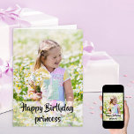 Happy Birthday Custom Foto Girls Geburtstag Karte<br><div class="desc">Personalisierte Foto Geburtstagskarte für Ihre Tochter, Nichte, Schwester oder andere Freundin oder Beziehung. Die gesamte Formulierung, innen und außen, kann angepasst werden, und die Fotovorlage ist für Sie ein Set, um Ihr eigenes Bild an die Vorderseite zu fügen. Dieses Design hat ein helles Overlay mit schwarzer Typografie - es ist...</div>