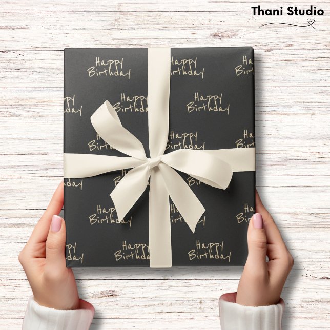 Happy Birthday Feminine Minimine Moderne Typografi Geschenkpapier (Von Creator hochgeladen)