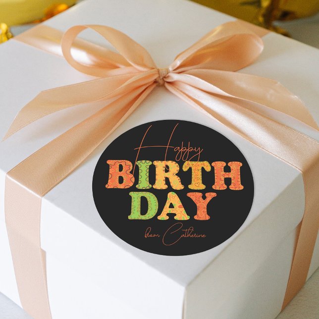 Happy Birthday Modern Doodle farbenfrohe Typografi Runder Aufkleber (Von Creator hochgeladen)