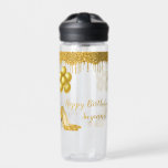 Happy Birthday Party Gold Glitzer Look Trinkflasche<br><div class="desc">Dieses Design kann in dem Bereich personalisiert werden, der durch das Ändern des Fotos und/oder Textes zur Verfügung gestellt wird. Sie können auch angepasst werden, indem Sie auf Vorlage personalisieren klicken und dann auf die Schaltfläche klicken, um weitere Optionen anzupassen, um die Hintergrundfarbe zu löschen oder zu ändern, Text hinzuzufügen,...</div>