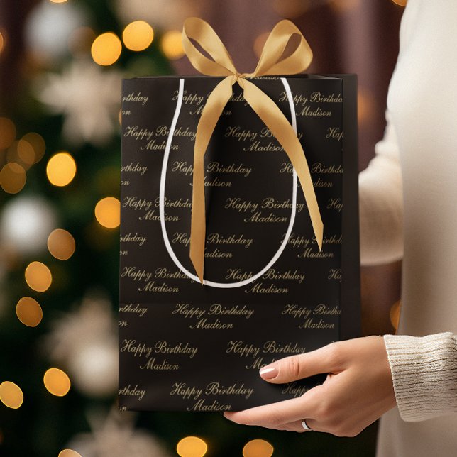 Happy Birthday Script Name Black Gold Mittlere Geschenktüte (Von Creator hochgeladen)
