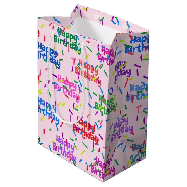 Happy Birthday Sprinkles auf rosa mittelgroße Gesc Mittlere Geschenktüte (Rückseite Schrägansicht)