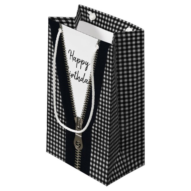 Happy Birthday Zipper on Gingham Kleine Geschenktüte (Vorderseite Schrägansicht)