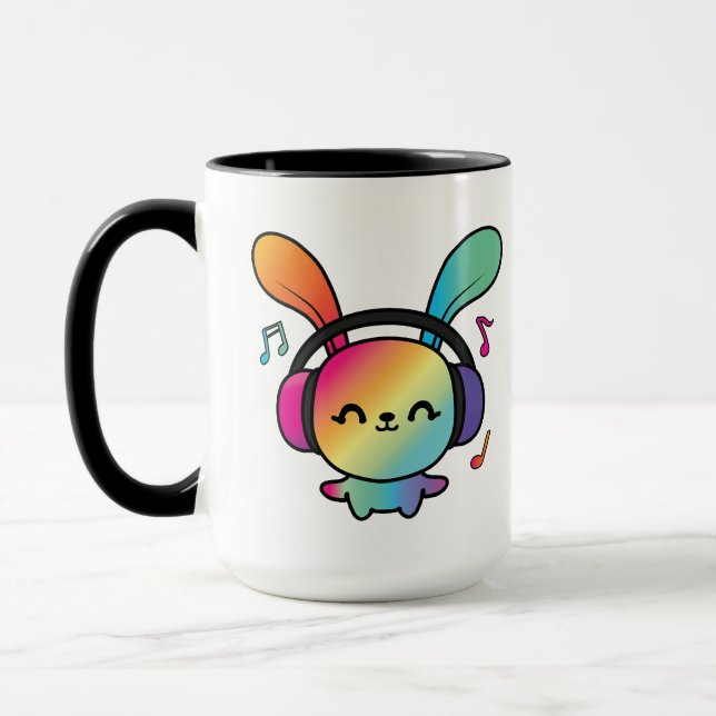 Happy Bunny mit Kopfhörern, die Musik hören. Tasse (Links)