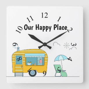 Happy Camper Trailer Hintergrund Quadratische Wanduhr